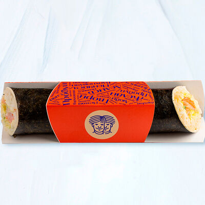 Суши-рулет с лососем в Магбургер & Братья Караваевы по цене 440 ₽