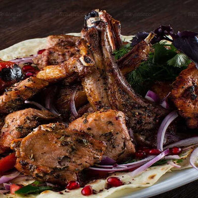 Шашлык из баранины ассорти в Gusto по цене 930 ₽