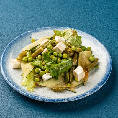 Зеленый салат в Мираж по цене 210 ₽