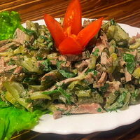 Салат мясной в Мимино