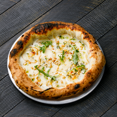 Пицца с грушей и горганзолой Яндекс в Снегири на Лагерном по цене 1100 ₽