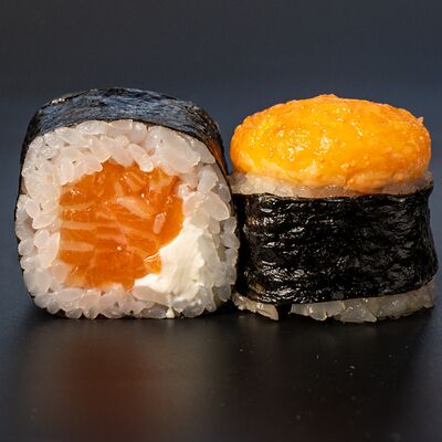 Горячий с лососем в Сакура по цене 770 ₽