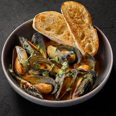 Мидии с халапеньо в Kamakura по цене 1339 ₽