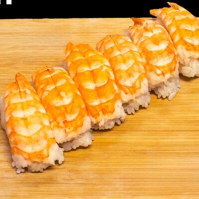 Суши Креветка в Krakenssushi по цене 670 ₽