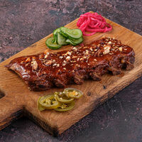 Свиные ребра Classic BBQ в Bukowski Grill