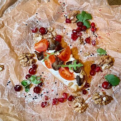 Брускетта с грибами и орехами в Дуэты по цене 190 ₽