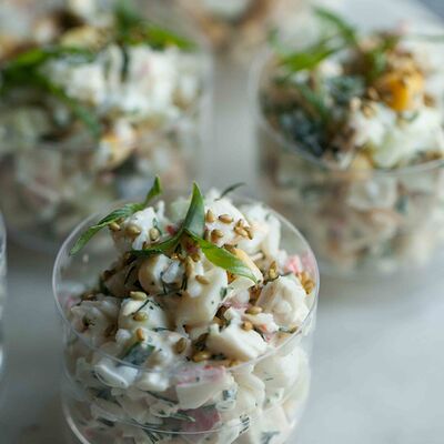 Салат крабовый, 12 шт. в Svekla Catering по цене 1800 ₽