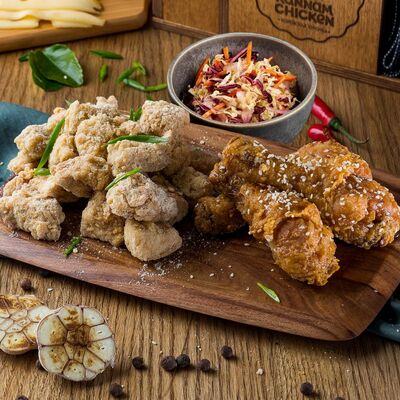 Сет №1. 2 вкуса: филе и ножки в Kimchi Chicken по цене 1100 ₽