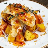 Тилапия с печёным картофелем в Мясорубка Angus