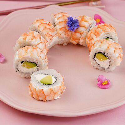 Филадельфия с креветкой и ореховым соусомв Moshi Sushi по цене 410 ₽