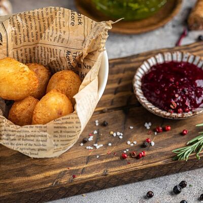 Сырные шарикив Lariote по цене 880 ₽