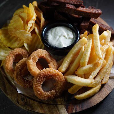 Закуска к пенному Фри в Рандеву по цене 630 ₽