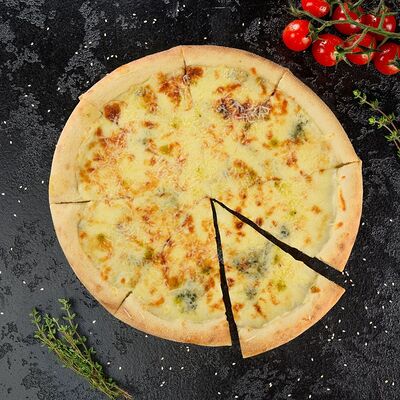 Пицца Четыре Сыра в Суши Профи по цене 1149 ₽