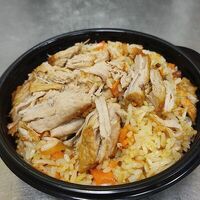 Плов восточный со свининой в ЯКУДЗА суши пицца