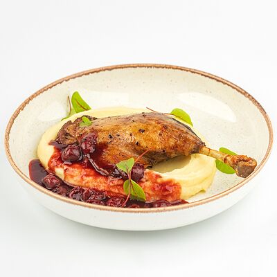 Утиная ножка с трюфельным пюре в Kitchen по цене 1190