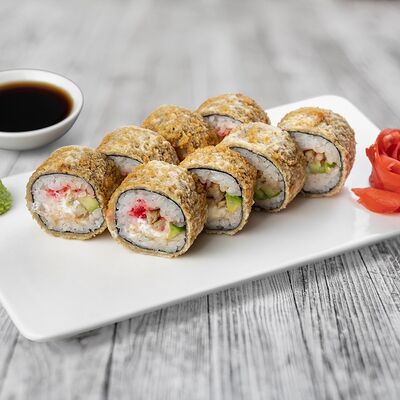 Горячий ролл Темпура Сливочный Цыпленокв Окинава Гурмэ по цене 599 ₽