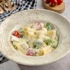 Паста с куриным филе и брокколи в Kumpan по цене 580