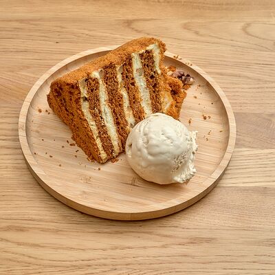 Медовик в Местные по цене 590 ₽