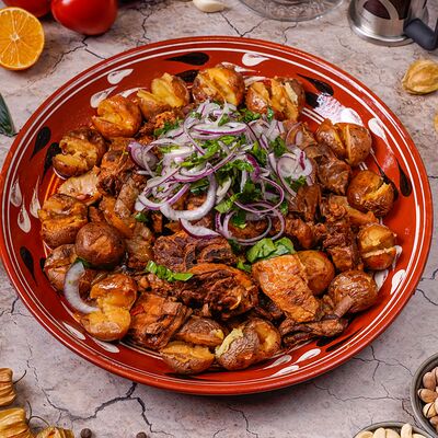 Казан-кебабв КАФЕ ВЕСНА по цене 4050 ₽