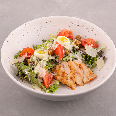 Цезарь с цыпленком в Мечтатели по цене 510 ₽