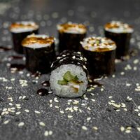 Маки угорь-огурец в Restobar Первый & Ресторан доставки Личный повар