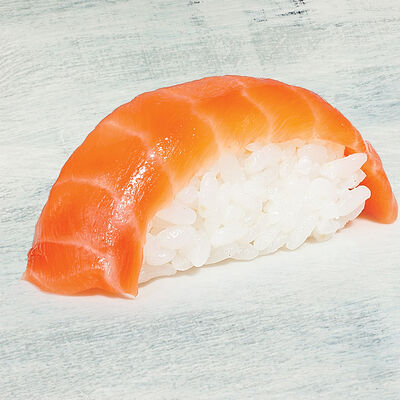 Суши из лосося в Лас Пальмас по цене 195 ₽