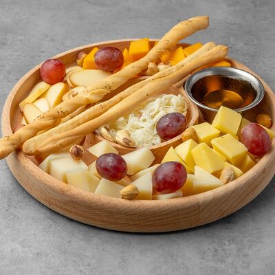 Тарелка к вину в Большая рыба по цене 1250 ₽