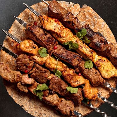 Хоровац из свинины в Брынза по цене 640 ₽