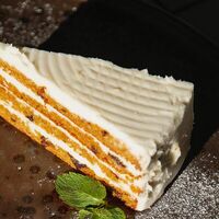 Морковный торт в Sant