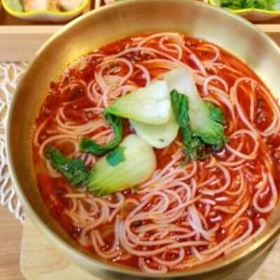 Острая рисовая лапша в Рисарт по цене 860 ₽