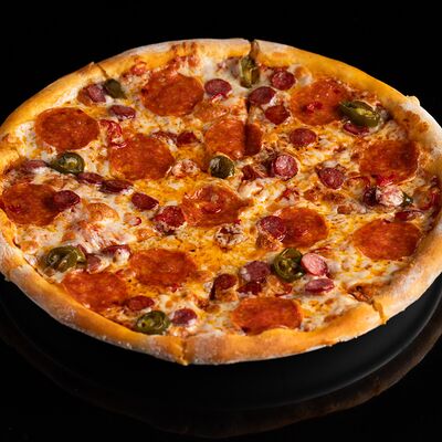 Пицца Охотничья (острая) в Первый по цене 1040 ₽