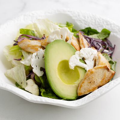 Легкий салат с курицей в Letto по цене 810 ₽