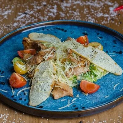 Цезарь с цыпленком в Cuba по цене 330 ₽