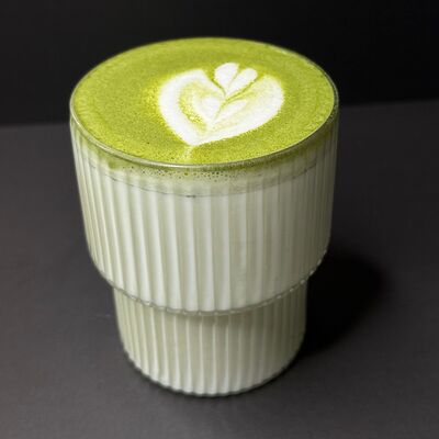 Матча латте в Coffee Room по цене 395 ₽