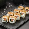 Ролл Бонито с лососем в OMAKASE SUSHI ROLLS по цене 1070