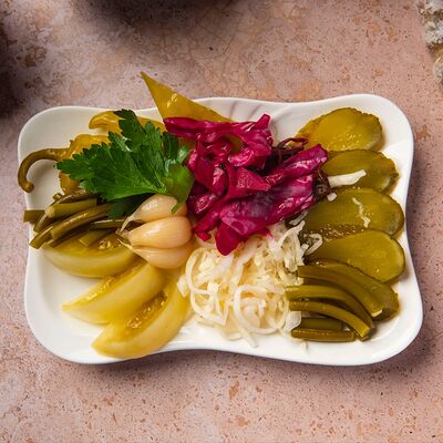 Ассорти из солений в Чинтамани по цене 750 ₽