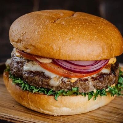 Бургер по-Люблински в Люблин по цене 856 ₽