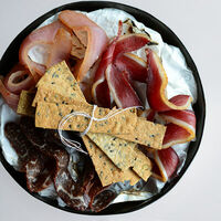 Мясные деликатесы в Vаниль