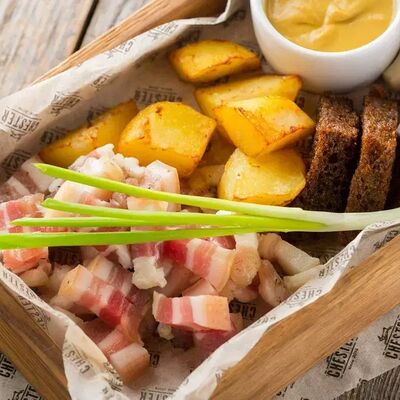 Сало с гренками и горчицей_ в Chester по цене 528 ₽