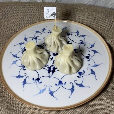 Хинкали с креветкой и страчателлой в Джоли по цене 520 ₽