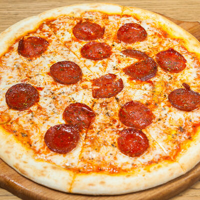 Пицца Сальсичче Пиканто в La Prima по цене 770 ₽