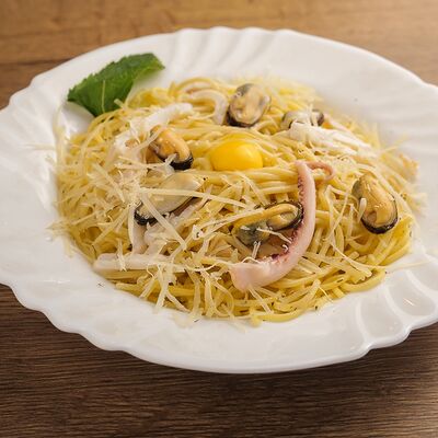 Паста с морепродуктами в Уют и вкус по цене 670 ₽