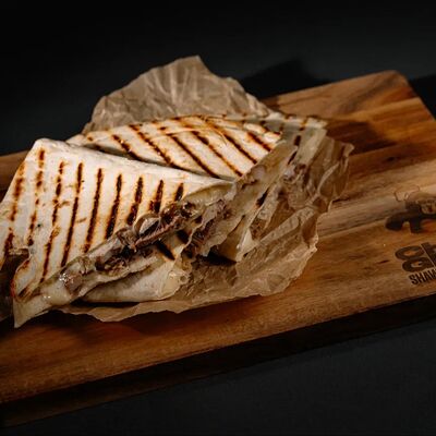 Кесадилья Мясная в CHILZ GRILL по цене 539 ₽