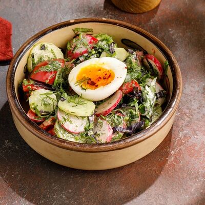 Дачный салат в Асканели Georgian Bistro по цене 690 ₽