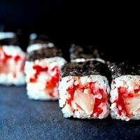 Ролл острый с гребешком в Ньокки