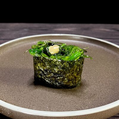 Гункан с чукой в Hatimaki по цене 159 ₽