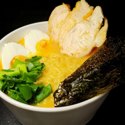 Сырный рамен в FoodBox по цене 550 ₽