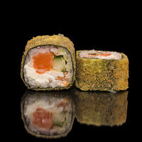 Горячий ролл с лососем в SASHIMI