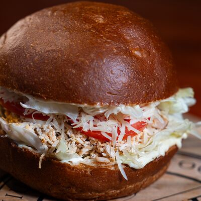 Цезарь Бургерв CHEF BURGER по цене 545 ₽