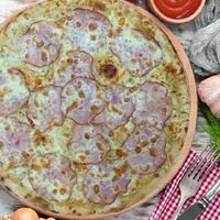 С ветчиной в Cranz pizza